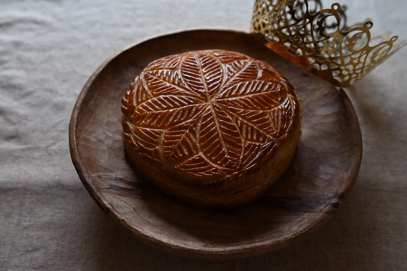 UNE PETITE MAISON  ガレット・デ・ロワを楽しむお茶会