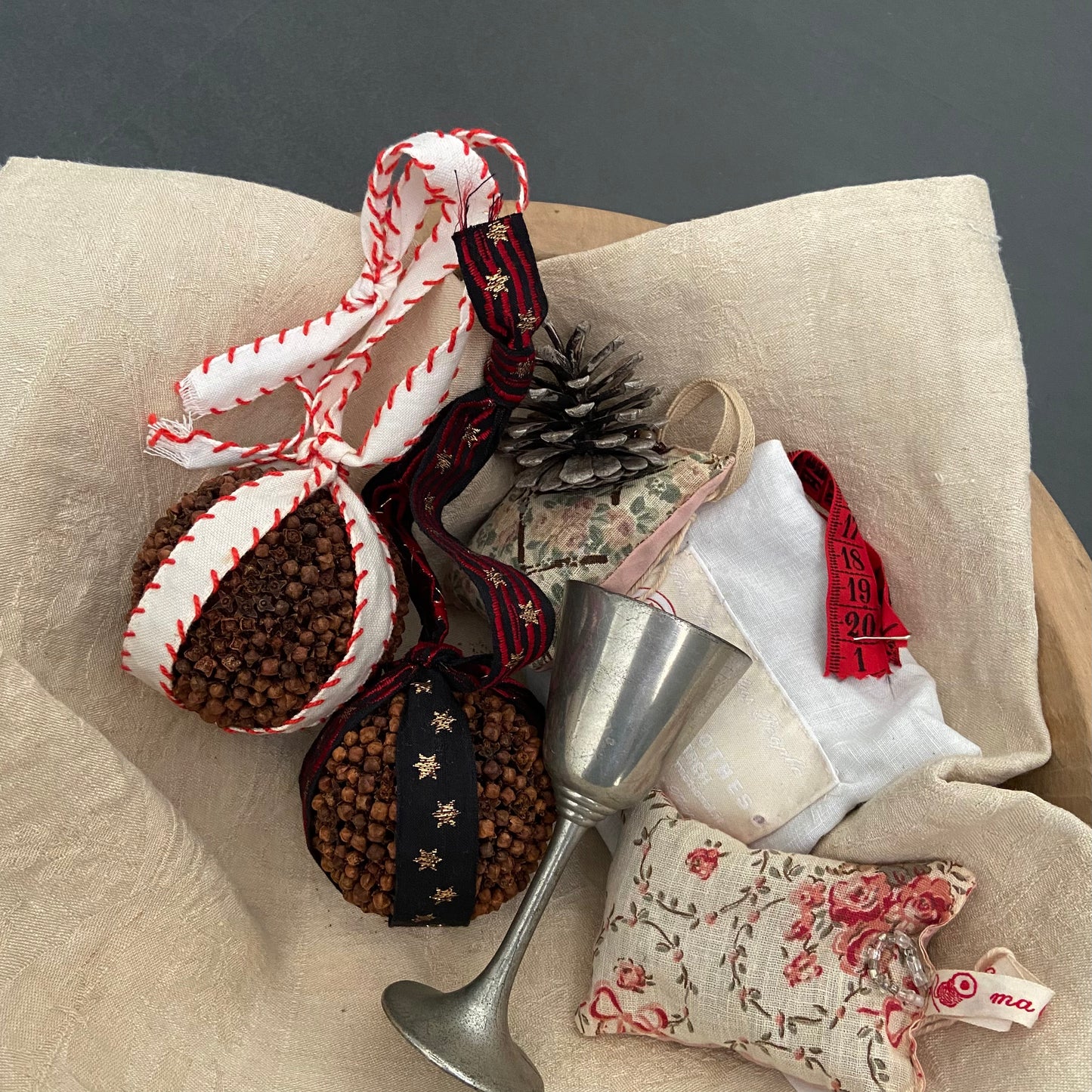 オレンジポマンダー作り