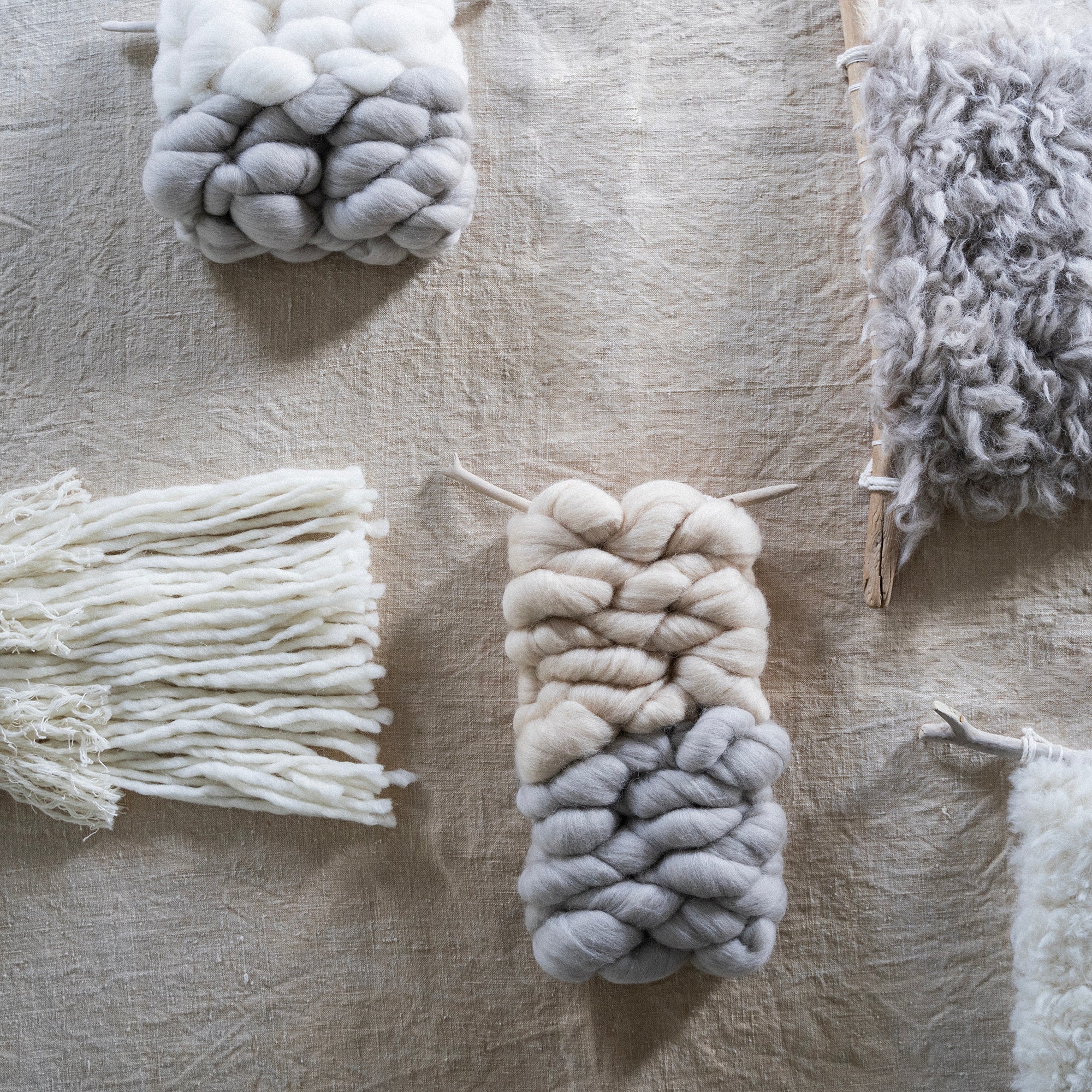 coya  --- 日々を彩るタペストリー展 ---