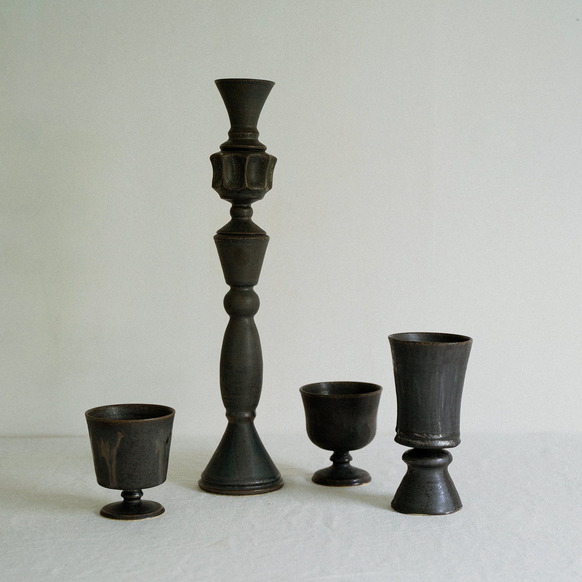 「yoshida pottery 白と黒の器」展